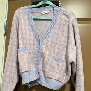 Pink/purple button up sweater from lame 201, very soft material